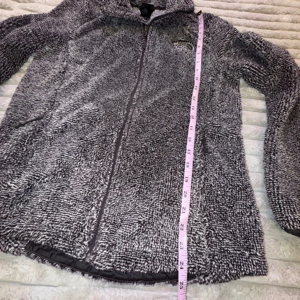 The North Face Jacket Women's Med Osito Fleece Black White  Soft Fuzzy High Pile